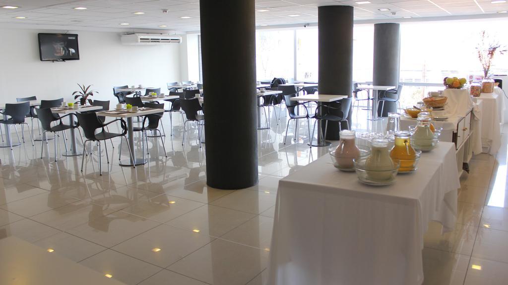Hotel Neu 354 เนวเก็น ภายนอก รูปภาพ