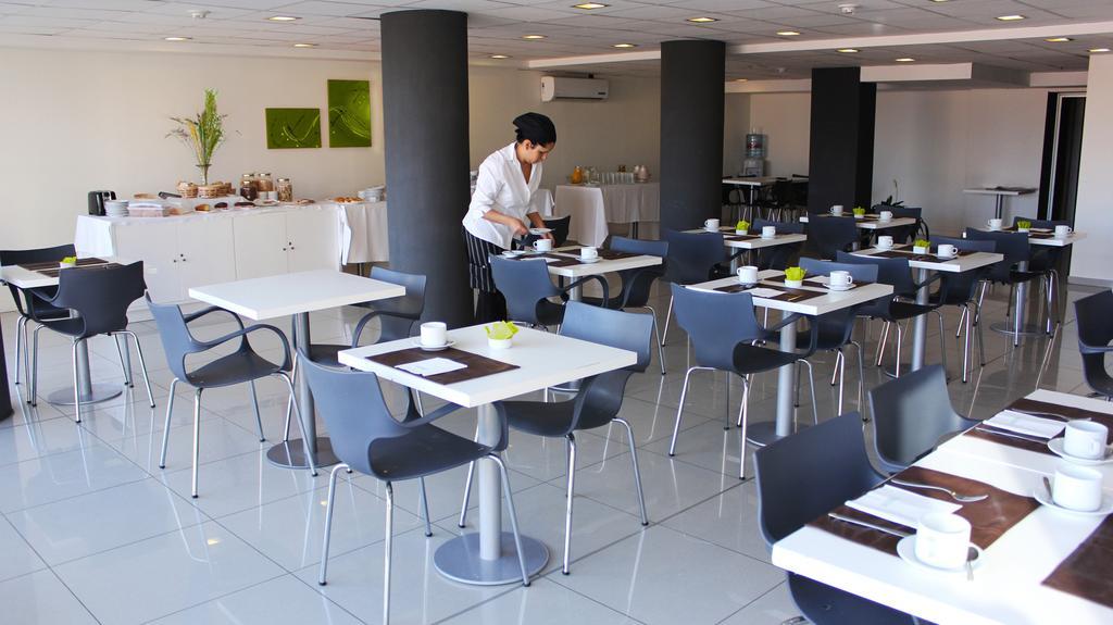 Hotel Neu 354 เนวเก็น ภายนอก รูปภาพ