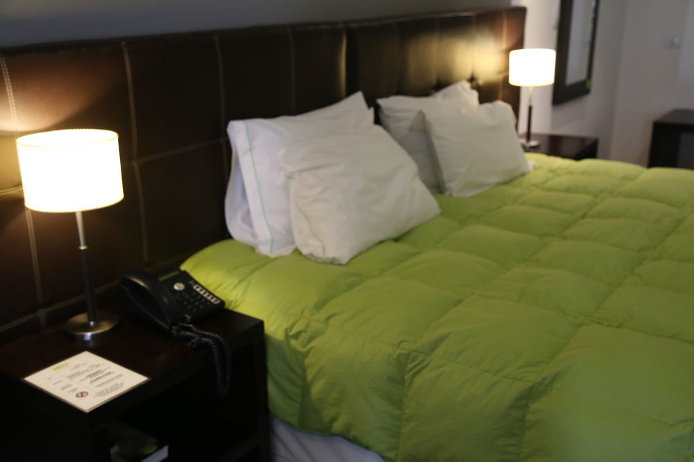 Hotel Neu 354 เนวเก็น ภายนอก รูปภาพ